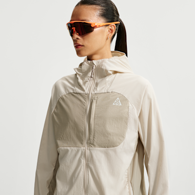 Nike ACG 'Five Towers' Women's UV Protection Jacket. Nike SG